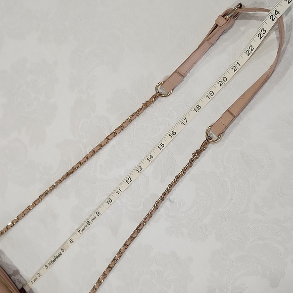 Bebe Hannah Camera Crossbody Beige EUC - Picture 3 of 11